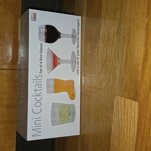 Set of 4 mini cocktail glasses